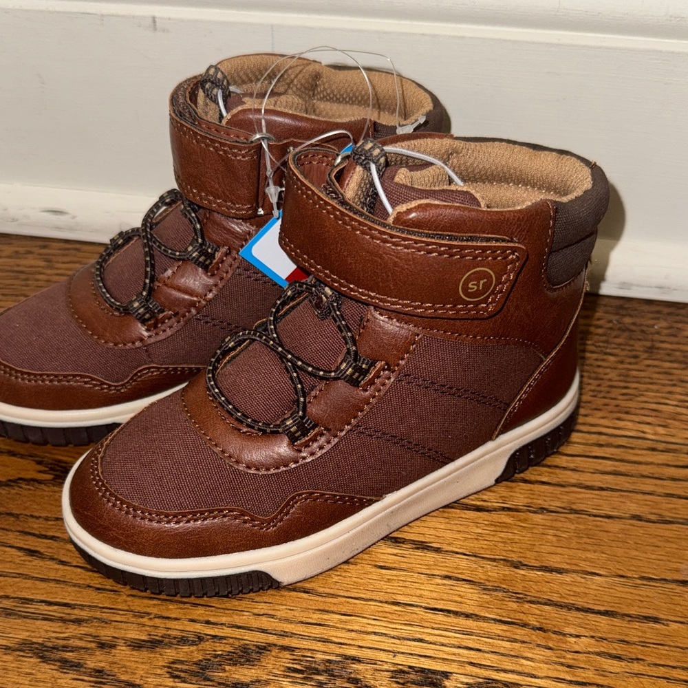 Stride Rite Brown Porter Kids Boots NWT size 9!